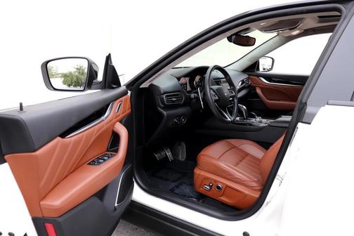 2022 Maserati Levante Modena