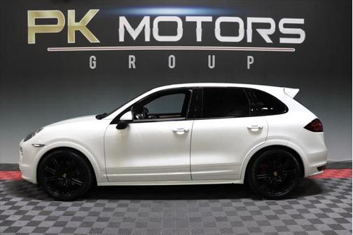 2014 Porsche Cayenne GTS