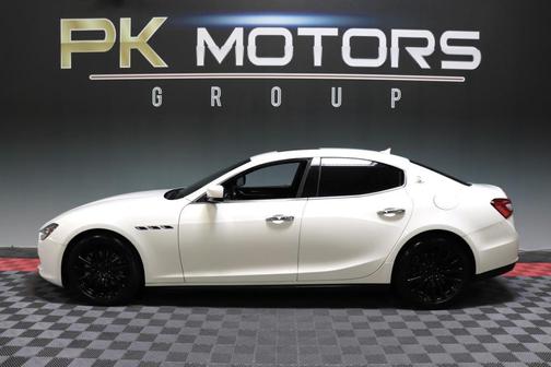 2016 Maserati Ghibli Base