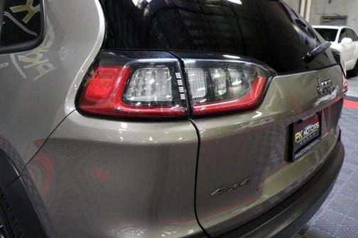 2020 Jeep Cherokee Trailhawk Elite