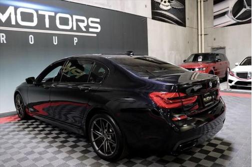 2019 BMW 750 I
