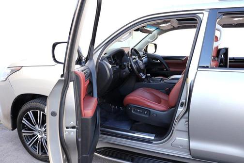 Atomic Silver 2019 Lexus LX 570 Base