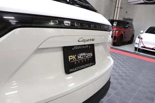 2020 Porsche Cayenne Base (Tiptronic)