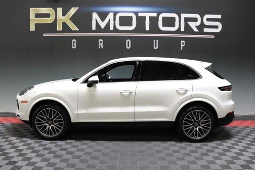 2020 Porsche Cayenne Base (Tiptronic)