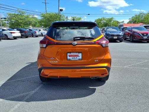 2024 Nissan Kicks SR