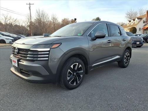 2025 Nissan Kicks SV