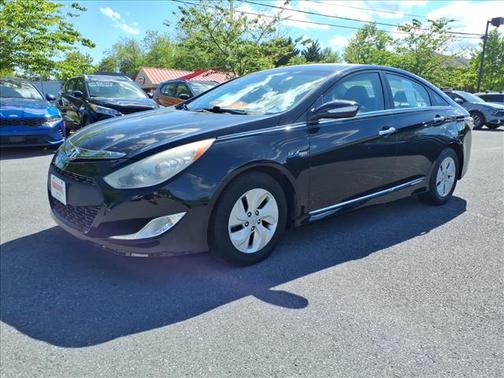 Black Onyx Pearl 2013 Hyundai SONATA Hybrid Base