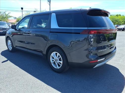 Dark Gray 2022 Kia Carnival LX