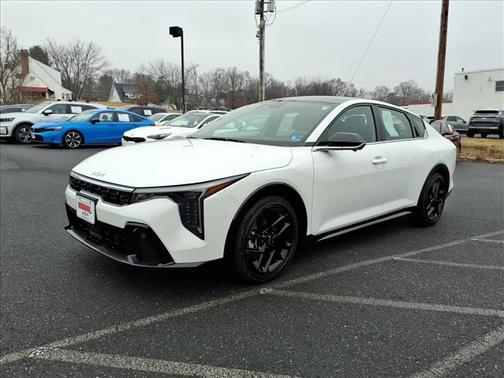 2025 Kia K4 GT-Line Turbo