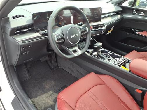 Snow White Pearl 2026 Kia K5 GT-Line