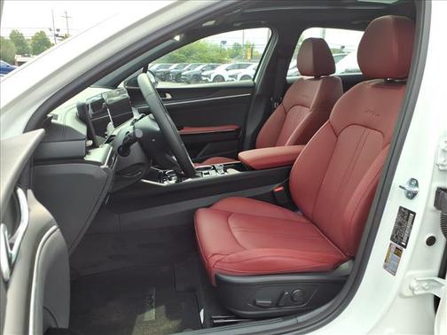 Snow White Pearl 2026 Kia K5 GT-Line