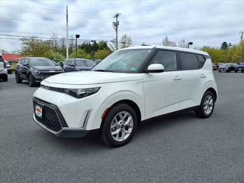 2024 Kia Soul LX