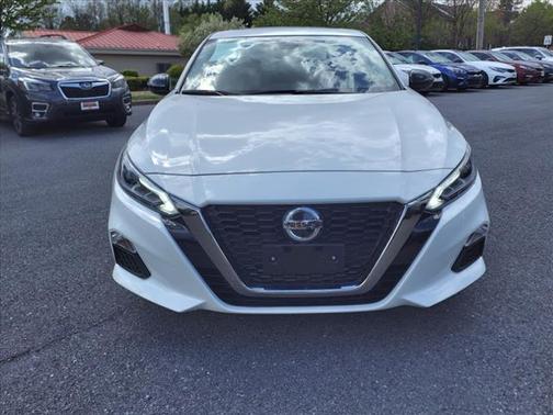 2021 Nissan Altima 2.0 SR