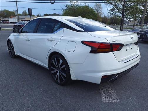 2021 Nissan Altima 2.0 SR