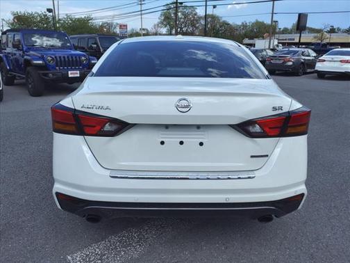 2021 Nissan Altima 2.0 SR