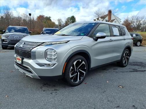 2022 Mitsubishi Outlander SE