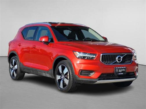 2019 Volvo XC40 T5 Momentum
