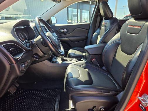 Spitfire Orange Clearcoat 2021 Jeep Cherokee Trailhawk