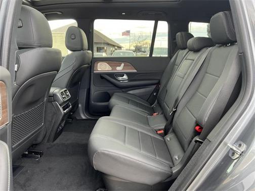 2025 Mercedes-Benz GLS 450 4MATIC