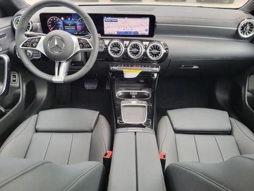 2025 Mercedes-Benz CLA 250 4MATIC
