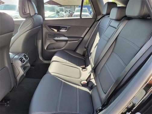 2025 Mercedes-Benz GLC 350e Base