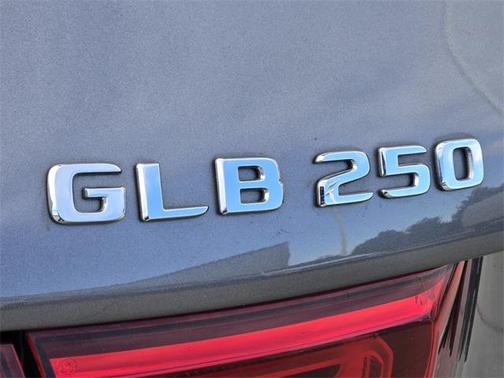 2023 Mercedes-Benz GLB 250 4MATIC