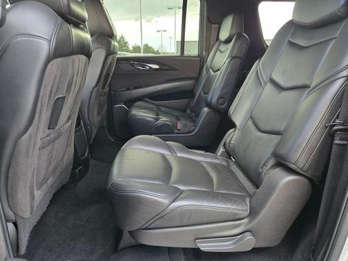 Radiant Silver Metallic 2018 Cadillac Escalade ESV Platinum