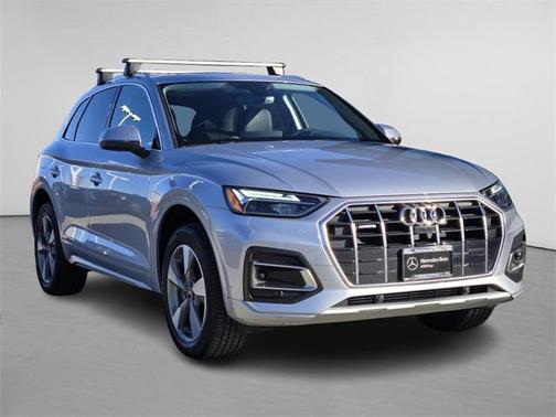 2023 Audi Q5 40 Premium Plus