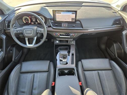 2023 Audi Q5 40 Premium Plus