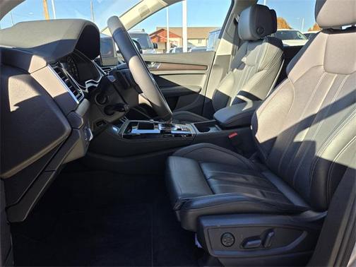 2023 Audi Q5 40 Premium Plus