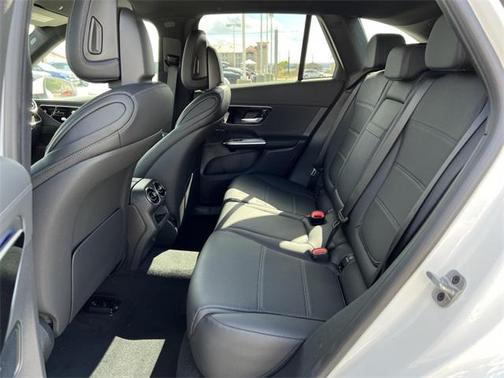 2024 Mercedes-Benz GLC 300 4MATIC
