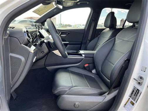 2024 Mercedes-Benz GLC 300 4MATIC