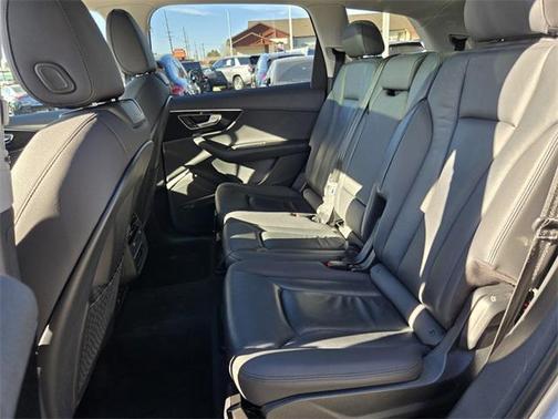 2020 Audi Q7 55 Premium Plus