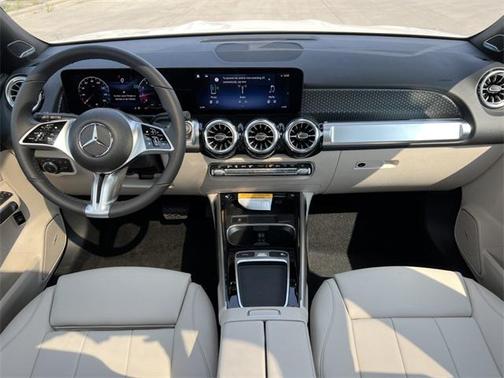 2024 Mercedes-Benz GLB 250 4MATIC