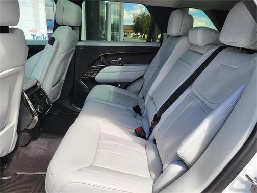 2024 Land Rover Range Rover Sport SE