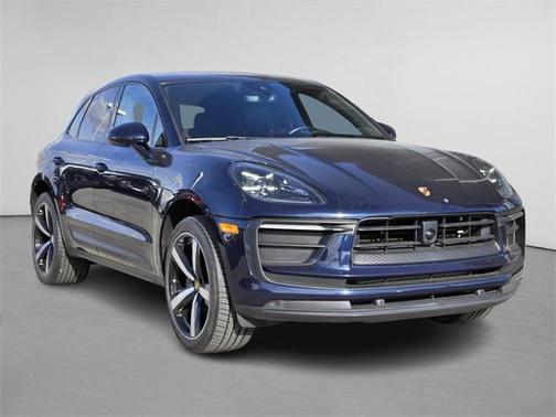 2022 Porsche Macan Base