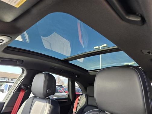 2022 Porsche Macan Base