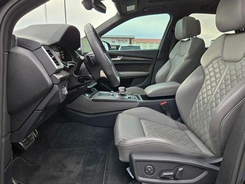 2018 Audi SQ5 3.0T Premium Plus