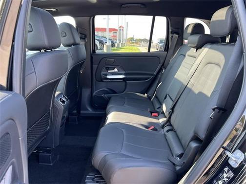 2024 Mercedes-Benz GLB 250 4MATIC