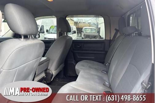 2015 RAM 2500 4WD Crew Cab 149' Tradesman