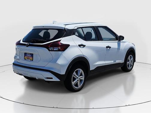 Fresh Powder 2023 Nissan Kicks S