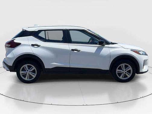 Fresh Powder 2023 Nissan Kicks S