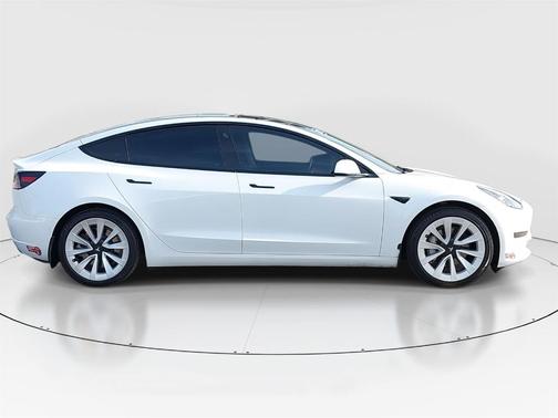2022 Tesla Model 3 Base