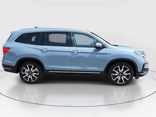 2022 Honda Pilot Touring 7-Passenger