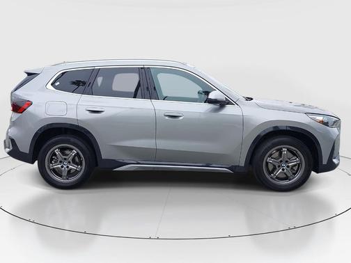 Space Silver 2024 BMW X1 xDrive28i