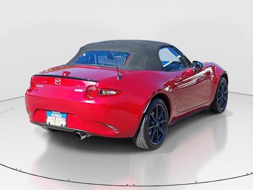 2016 Mazda MX-5 Miata Club