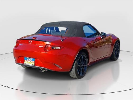 2016 Mazda MX-5 Miata Club