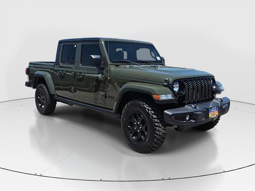 2022 Jeep Gladiator Sport