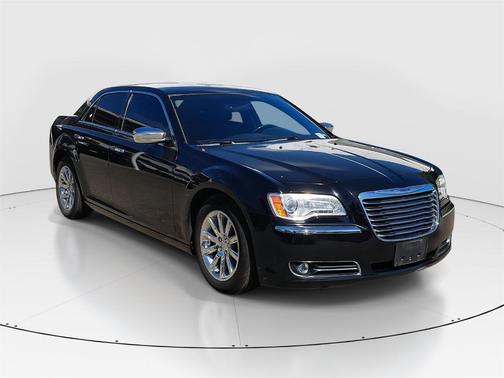 2013 Chrysler 300C Base