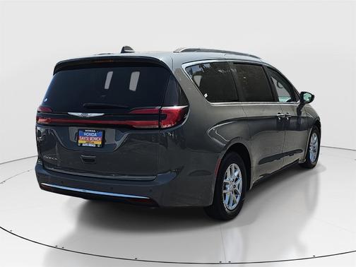2022 Chrysler Pacifica Touring-L